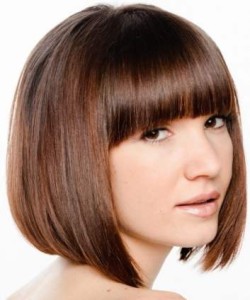 Удлиненное каре с челкой