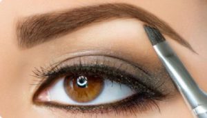 Рисуем брови косметикой