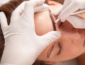 Процесс микроблейдинга